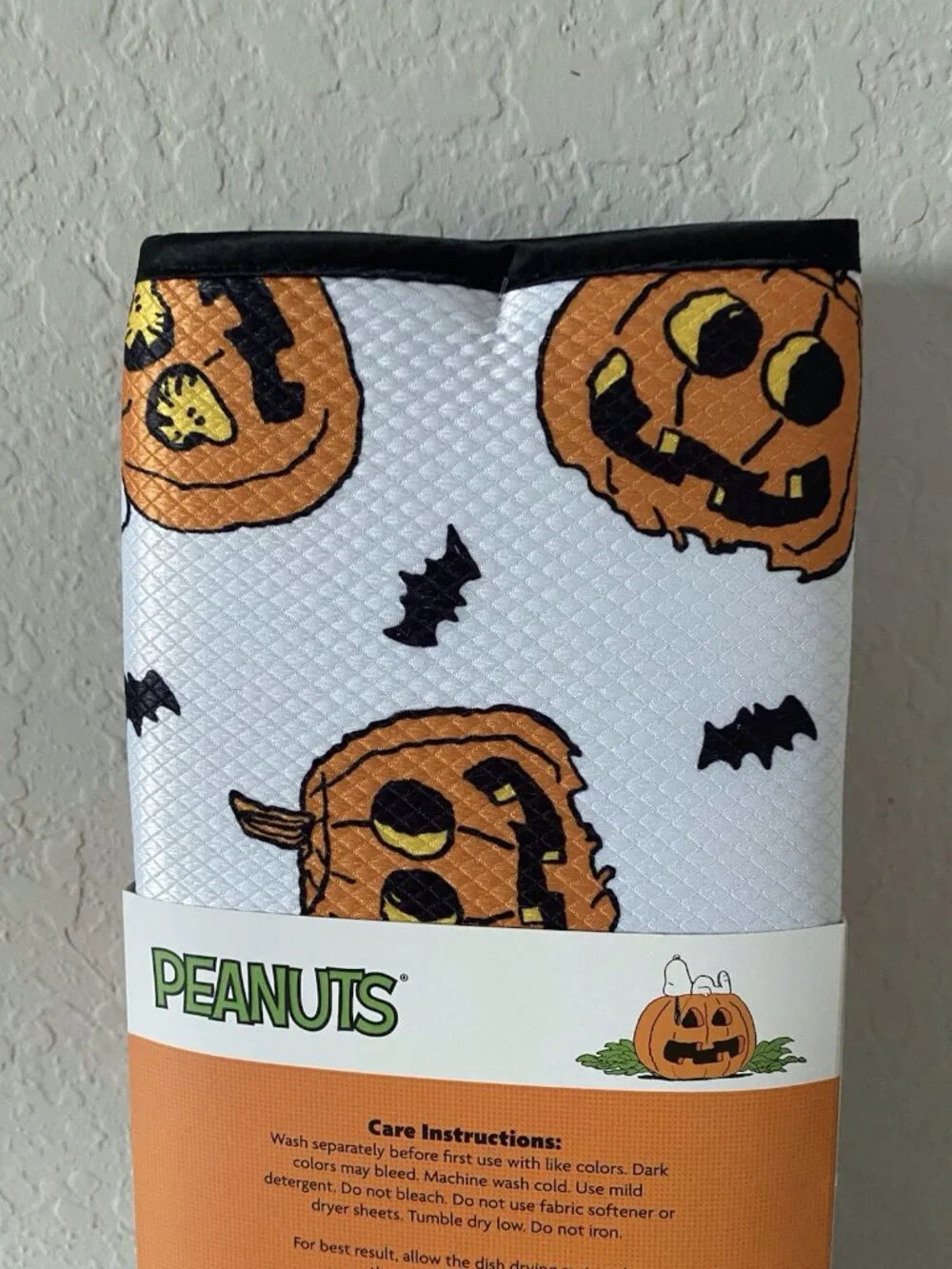 2 Pack Peanuts Snoopy Woodstock Halloween Pumpkin Dish Drying Mats 16 X 18” NEW